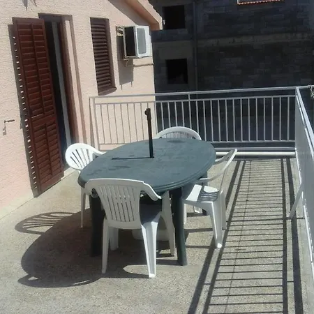 Rogic Biograd Na Moru