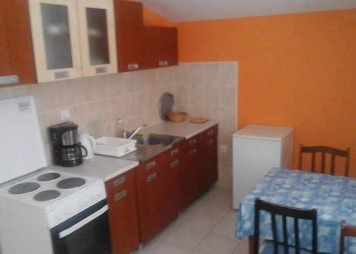 Rogic Биоград-на-Мору