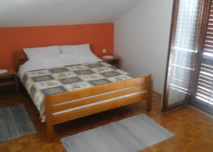 Rogic Биоград-на-Мору